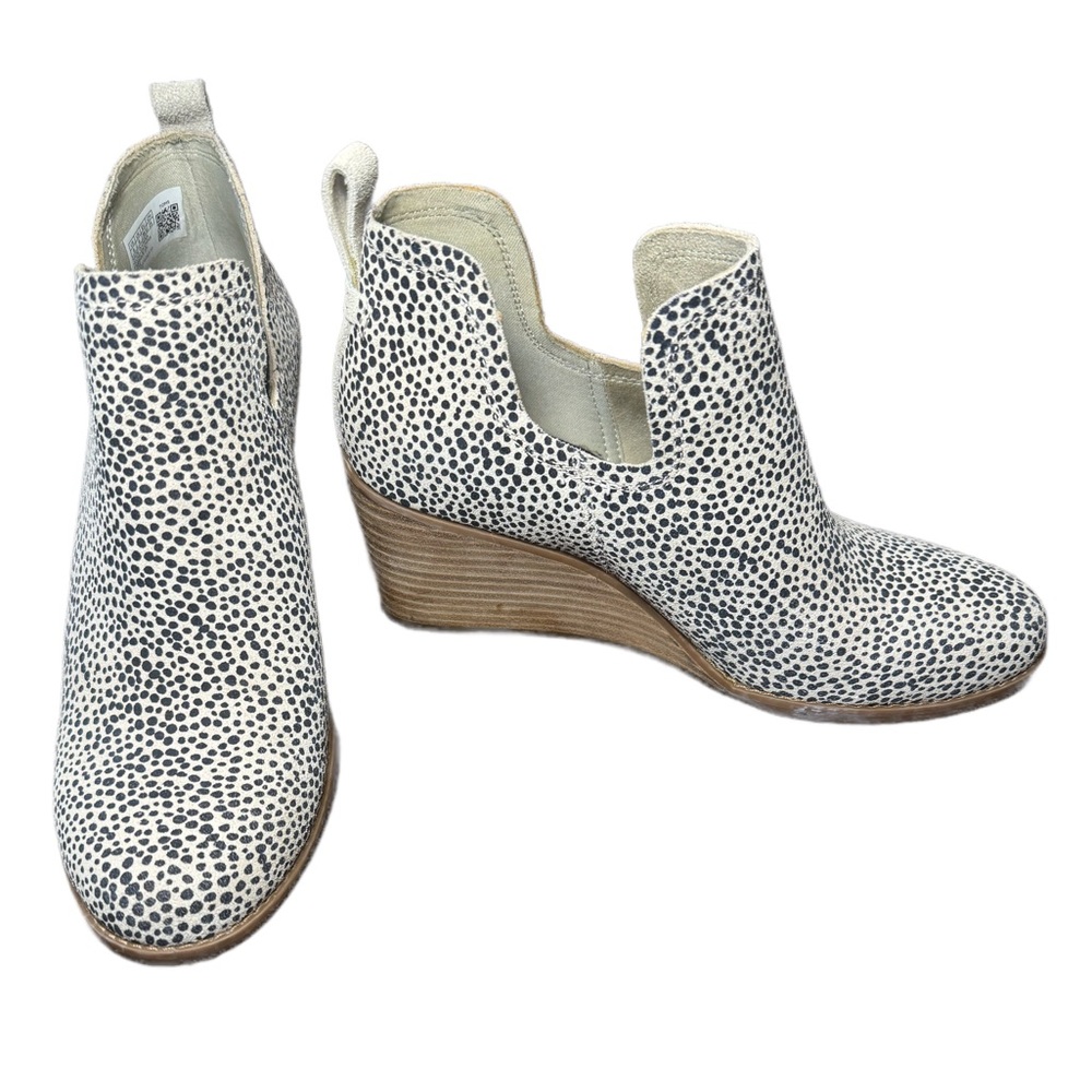 Toms Cheetah Print Cut Out Pull On Bootie. Size 8m